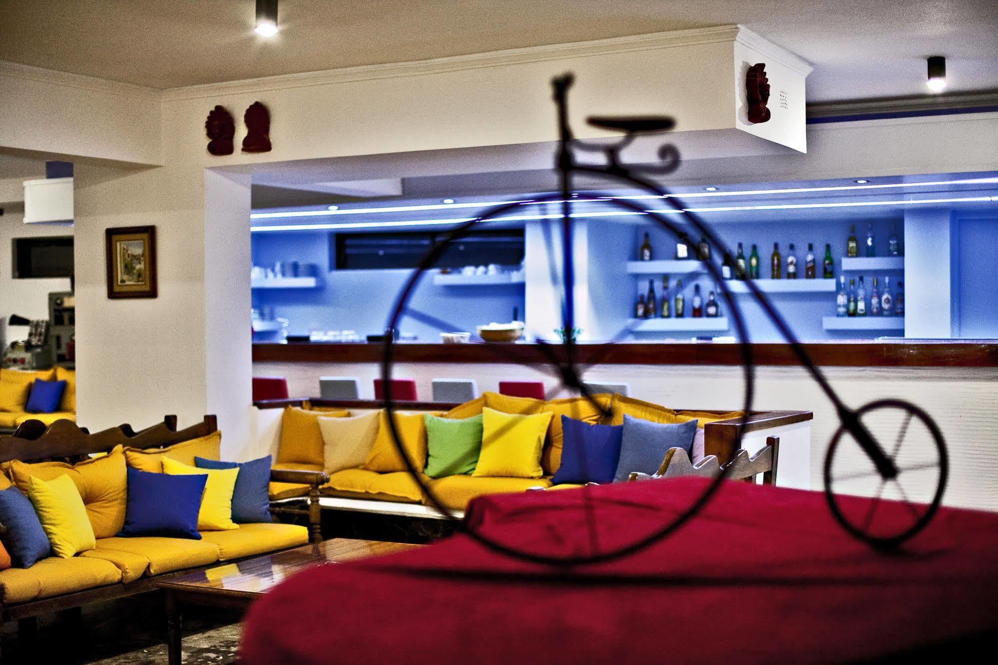 Aeolos Bay Hotel Tínos Restaurant foto